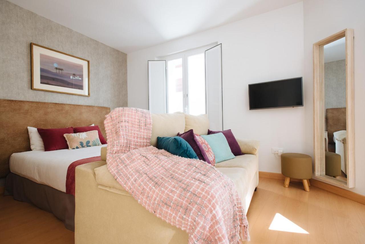 Hostly Acetres 2A-Penthouse In City Center-Fibre-Parking Opt Севілья Екстер'єр фото