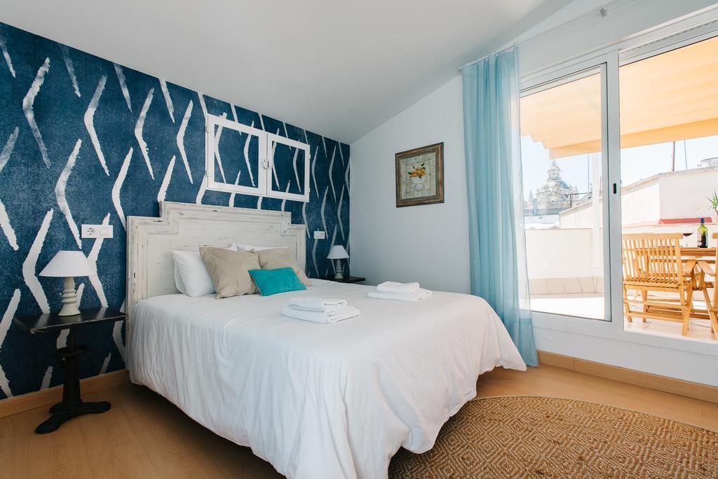 Hostly Acetres 2A-Penthouse In City Center-Fibre-Parking Opt Севілья Екстер'єр фото